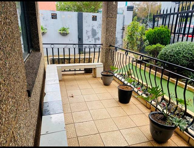3 BEDROOM HOUSE FOR SALE IN KENSINGTON